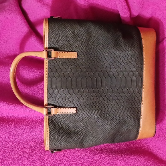 Dooney and Bourke Cara croc bag - Picture 2 of 12